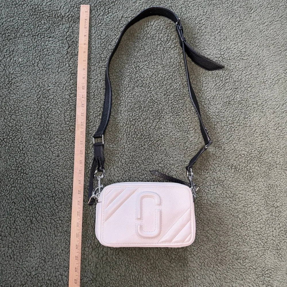 Marc Jacobs Ivory Crossbody Bag - Picture 11 of 12